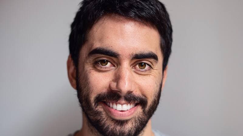 CRISTÓBAL VALENZUELA